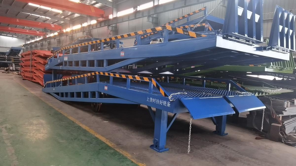 Value Industrial Mobile Loading Dock Ramp - 20 Tons capacity