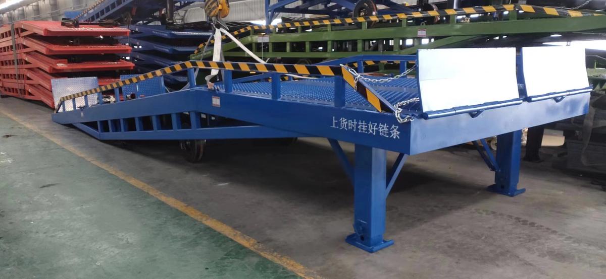 Value Industrial Mobile Loading Dock Ramp - 20 Tons capacity